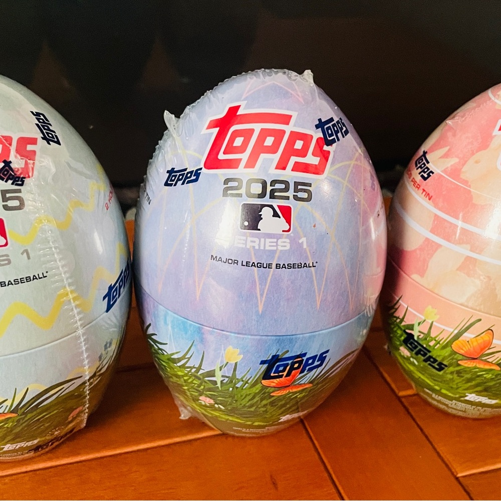 Topps 2025 Series Baseball Egg 
Price is per egg - pink left